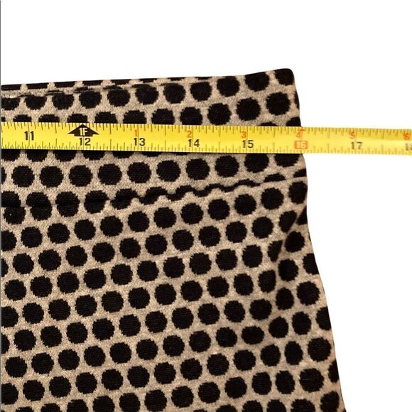 Gap
beige and navy polka dot skirt, size S - Picture 4 of 7